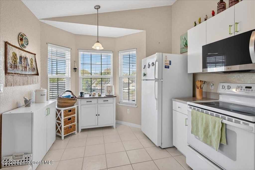 1810 Waterford Drive - Photo 5