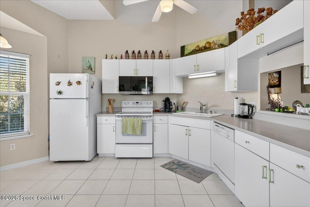 1810 Waterford Drive - Photo 7