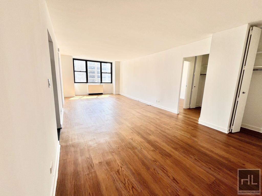 East 27th Street - Photo 0