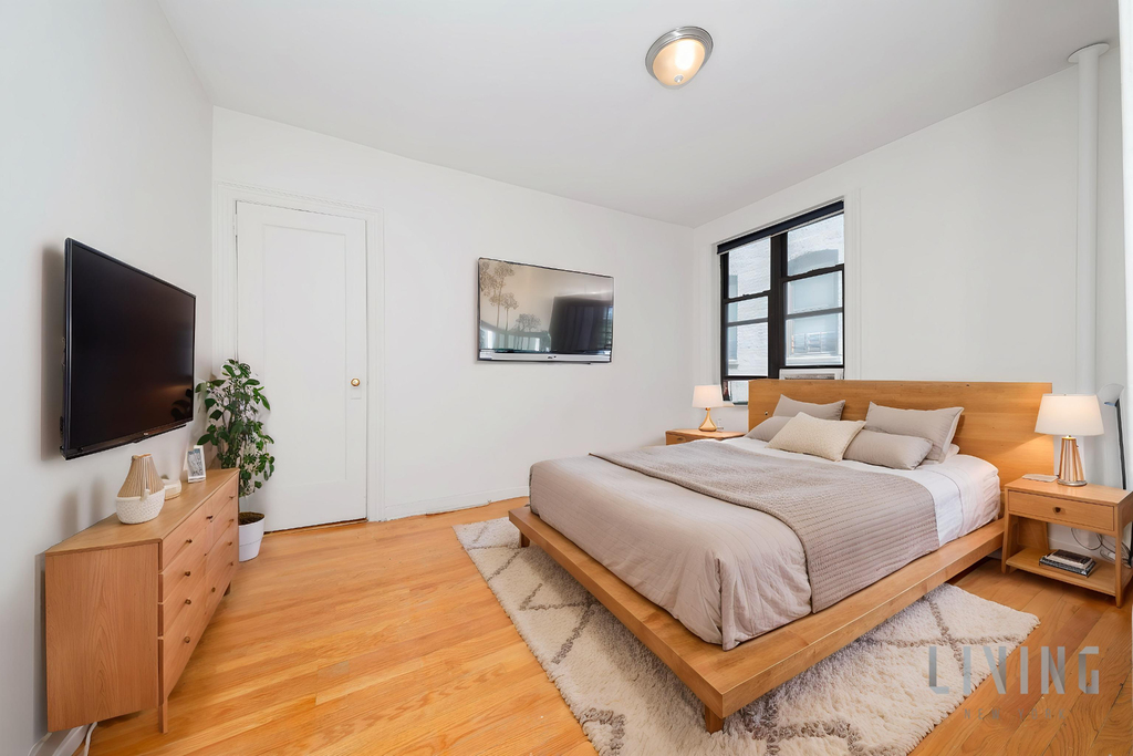 635 West 170th Street - Photo 2