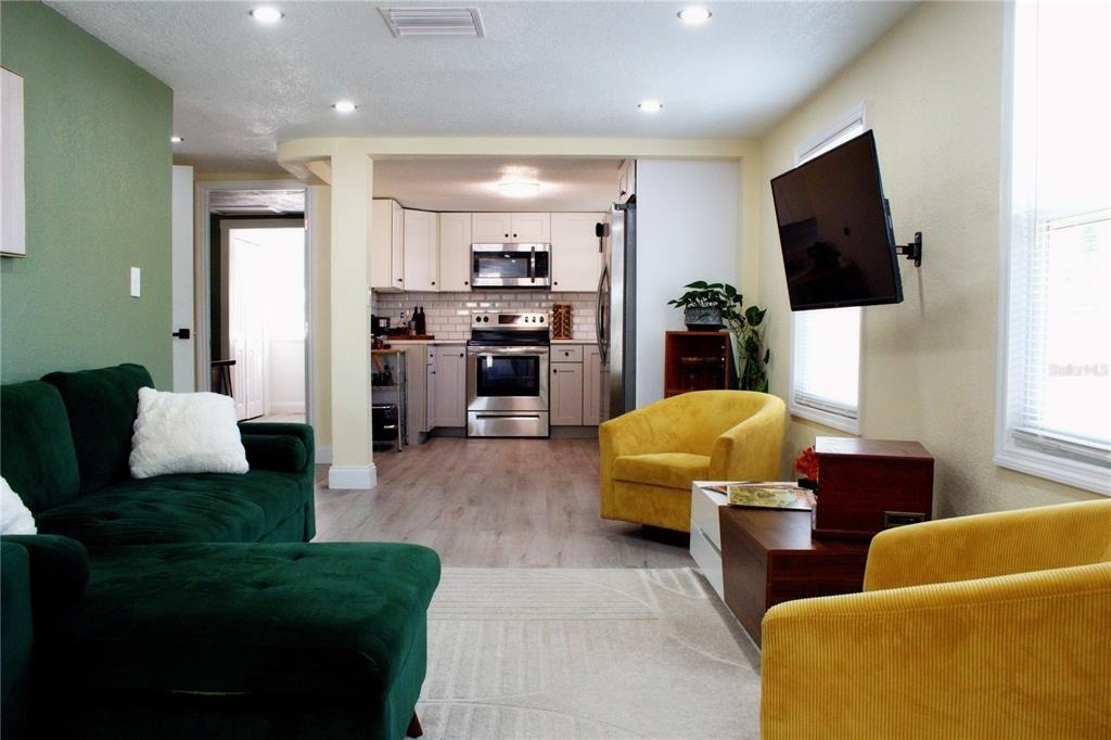 5260 8th Avenue N - Photo 2