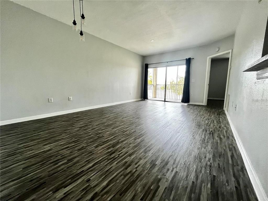 6011 Skydale Way - Photo 5