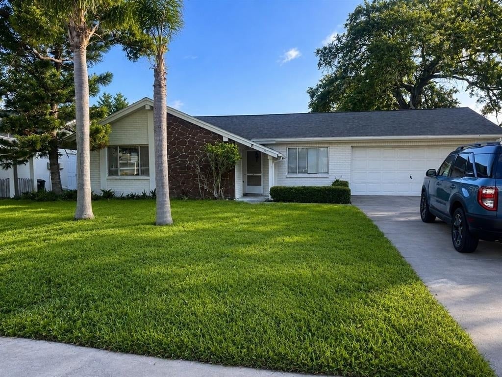 8213 Split Rail Lane - Photo 0