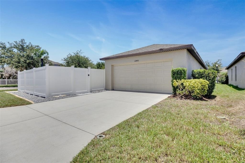 12401 Streambed Drive - Photo 32