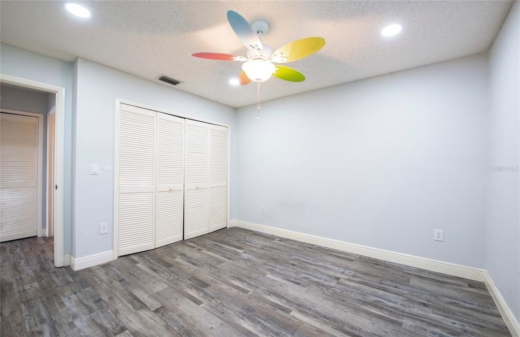 2390 Bentley Dr - Photo 29