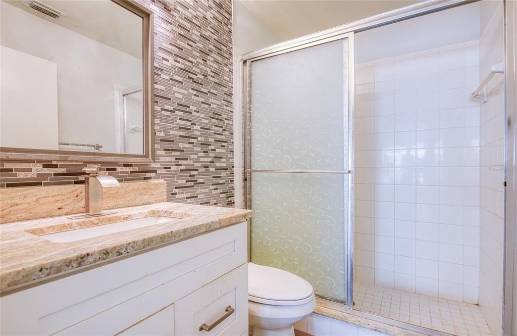 2390 Bentley Dr - Photo 30
