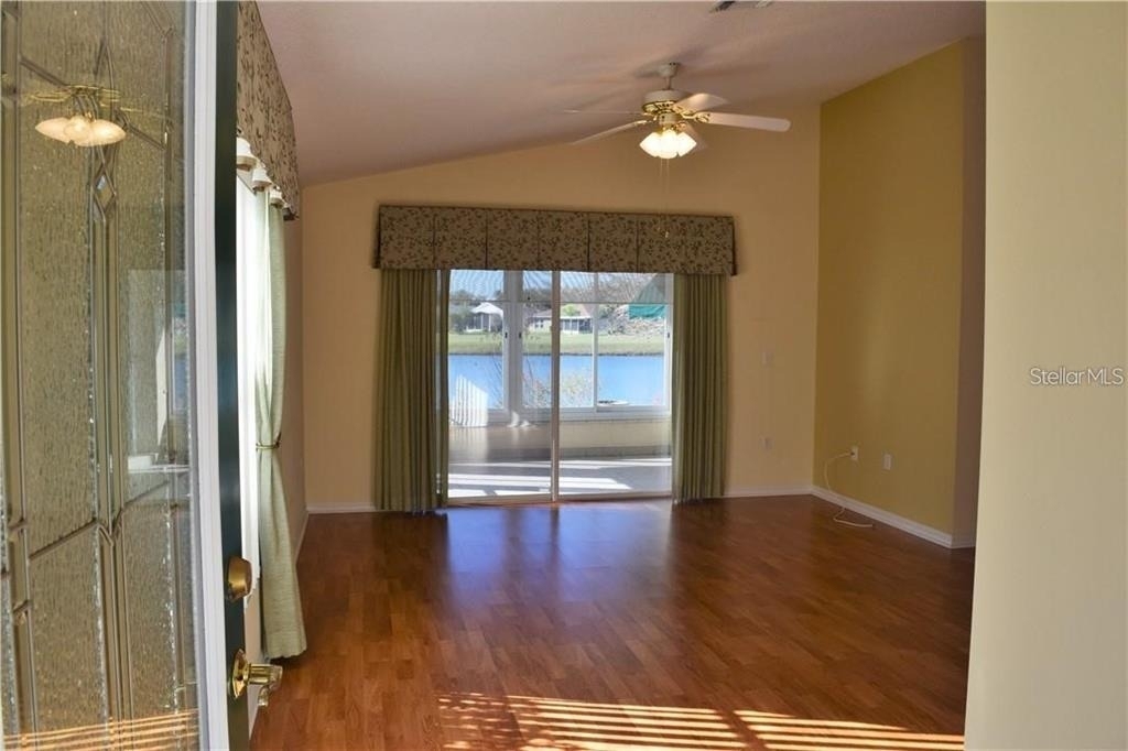 29530 Waggle Drive - Photo 14