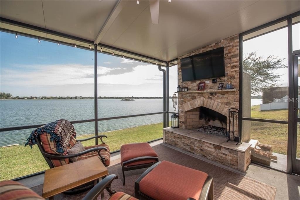 1742 Mira Lago Circle - Photo 4