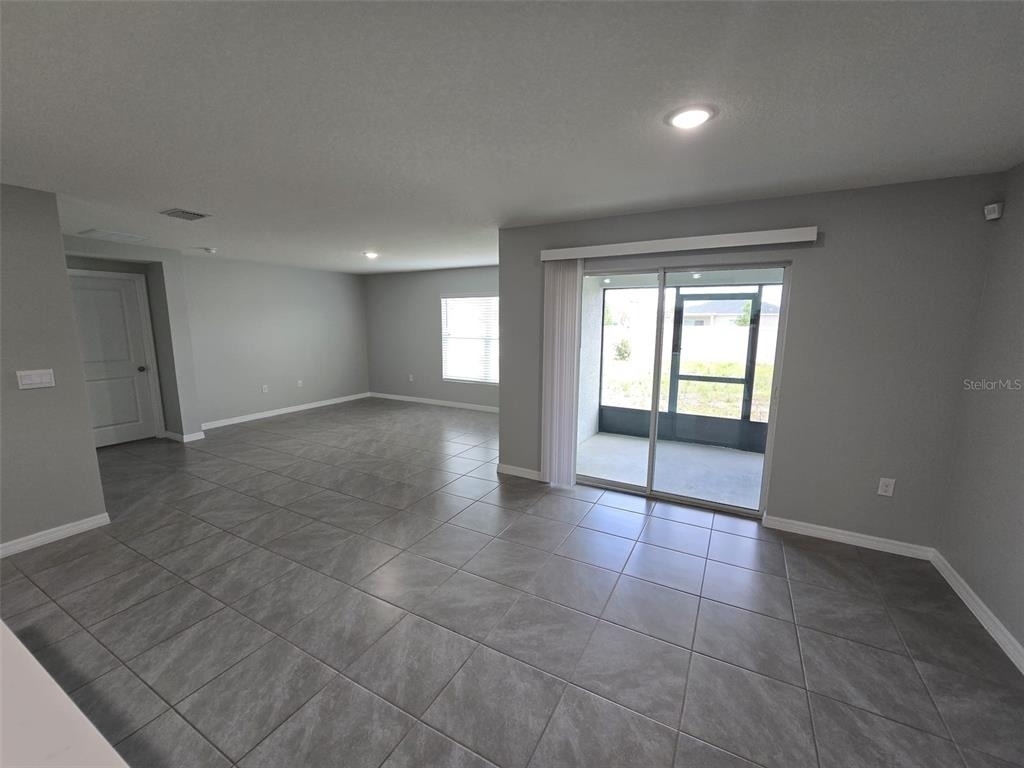 4703 Sw 85th Place - Photo 4