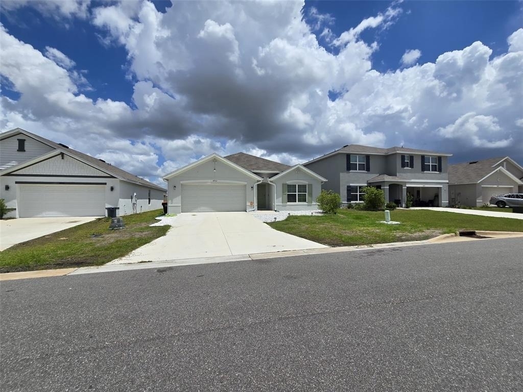 4703 Sw 85th Place - Photo 0