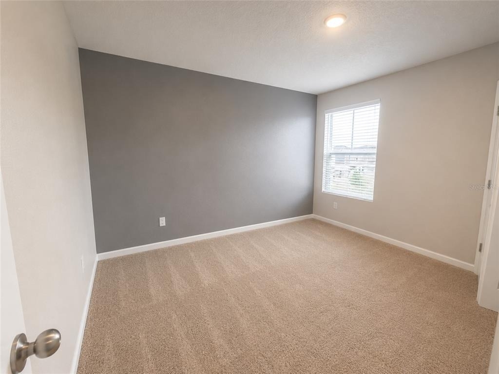 1352 Derry Avenue - Photo 10