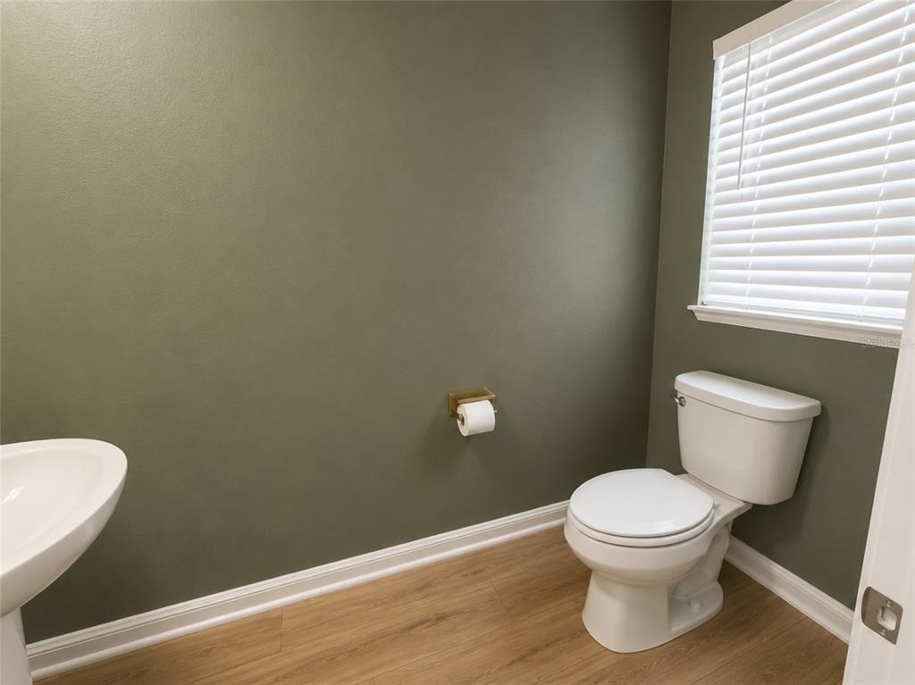 1352 Derry Avenue - Photo 5