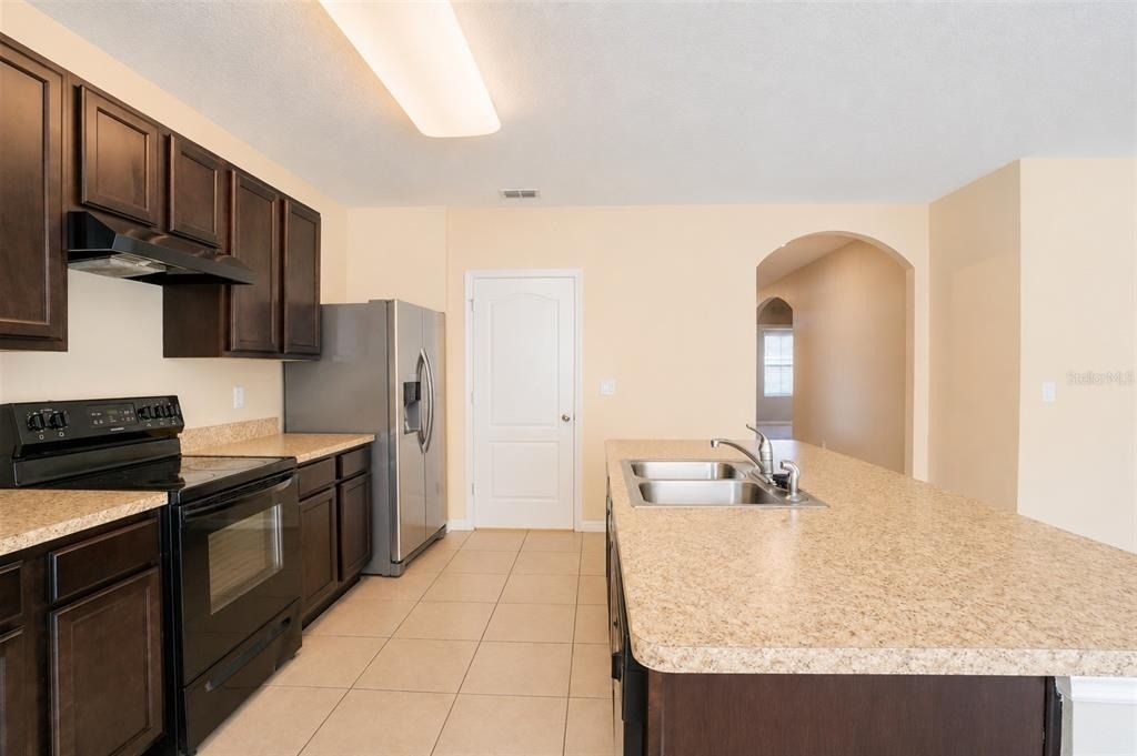1865 Jackson Oaks Drive - Photo 3