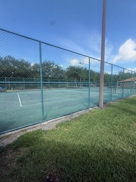 5447 Vineland Road - Photo 12