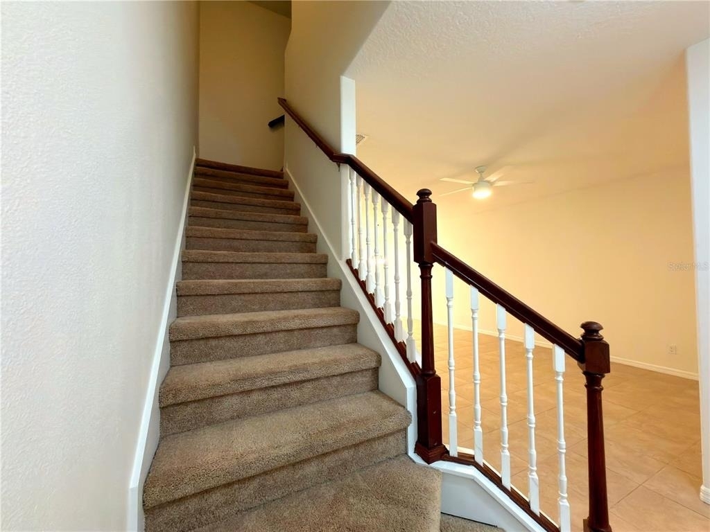 1036 Laurel Ridge Lane - Photo 4