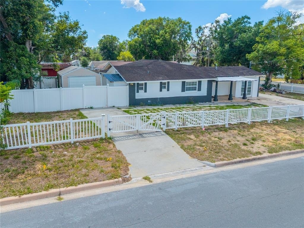 1230 E 1st Avenue - Photo 2