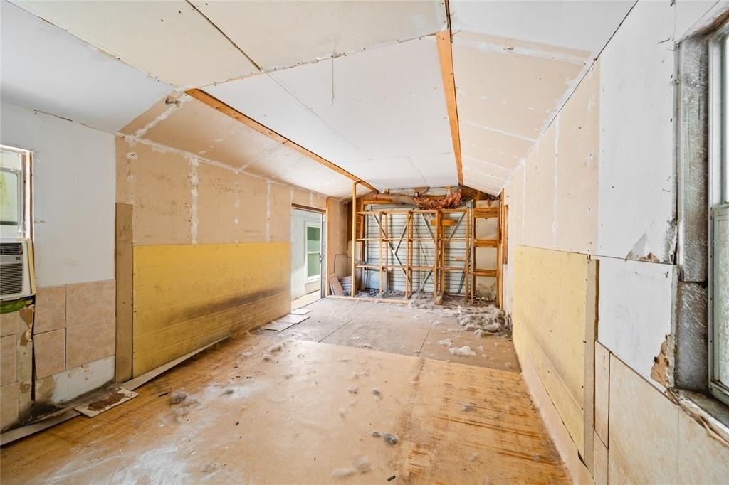 1230 E 1st Avenue - Photo 30