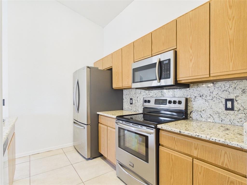 128 Eagle Point Boulevard - Photo 2
