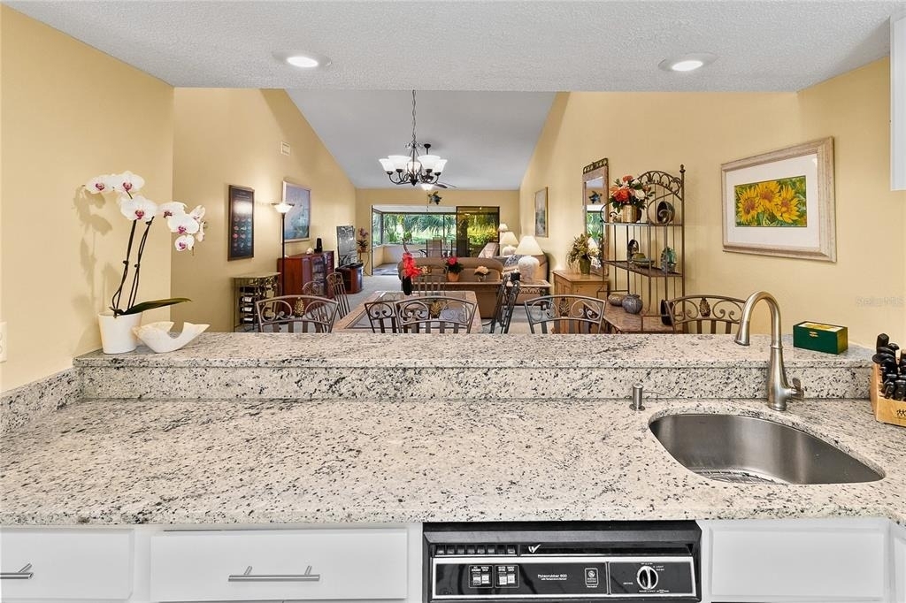 4660 La Jolla Drive - Photo 7