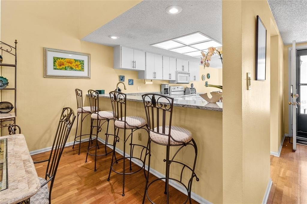 4660 La Jolla Drive - Photo 10