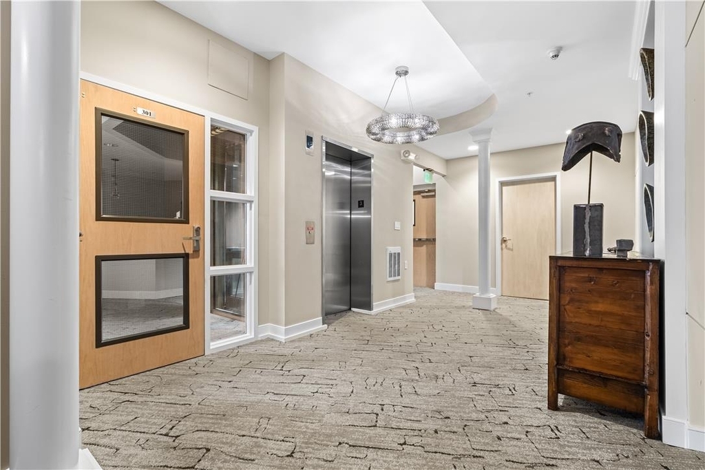 822 W Hamilton Street - Photo 32