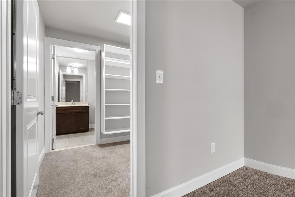 822 W Hamilton Street - Photo 23