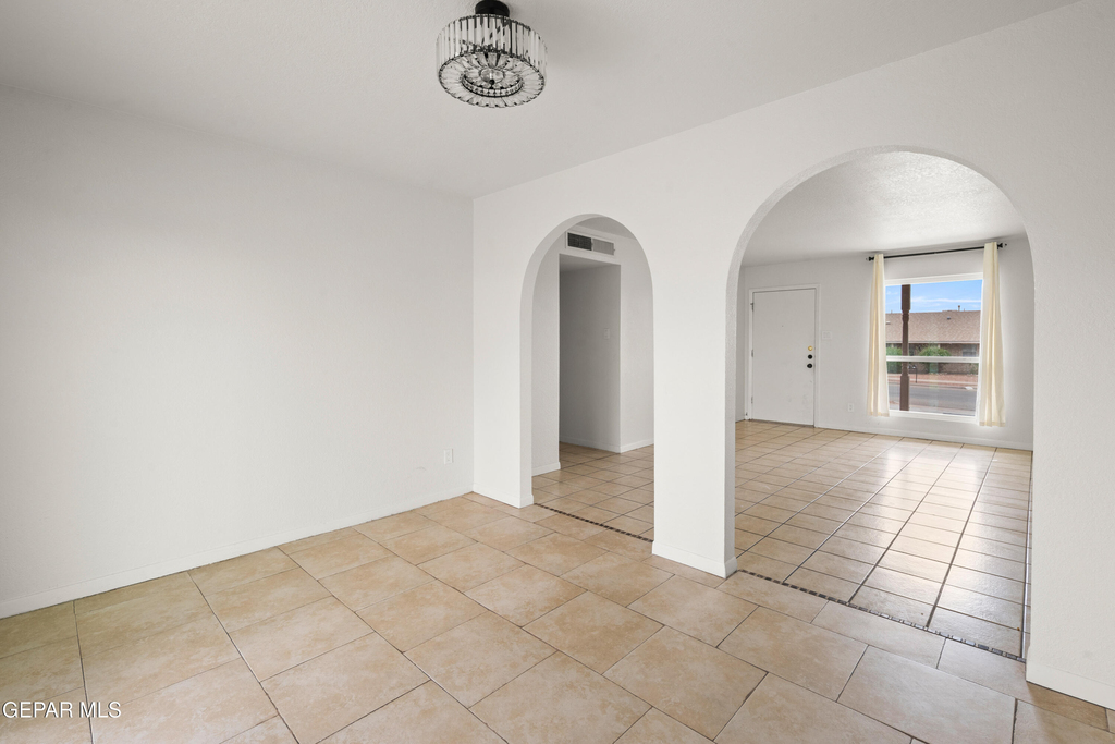 7139 Orizaba Avenue - Photo 3