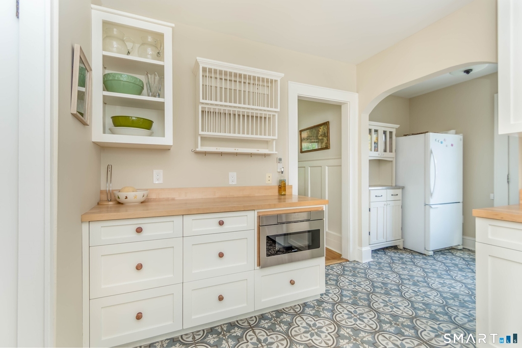 254 Homeland Street - Photo 7