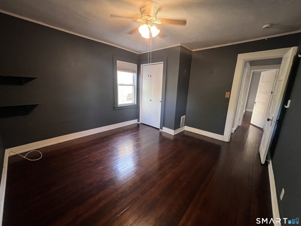 564 Midland Street - Photo 11