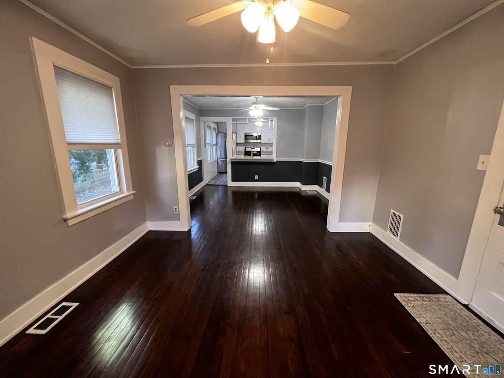 564 Midland Street - Photo 6