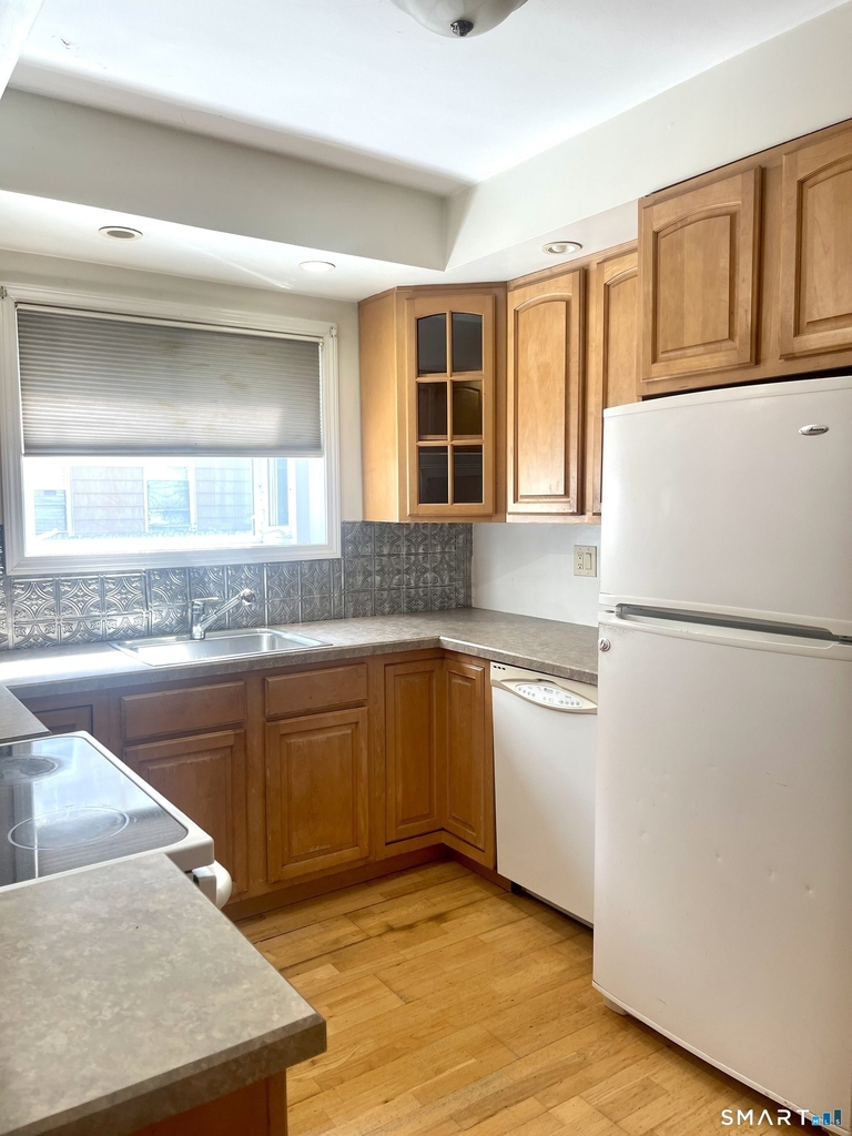 155 William Street - Photo 2