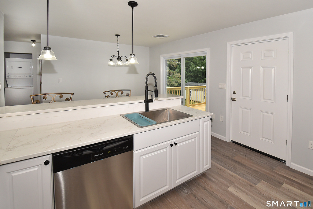 265 B Lincoln Street - Photo 3