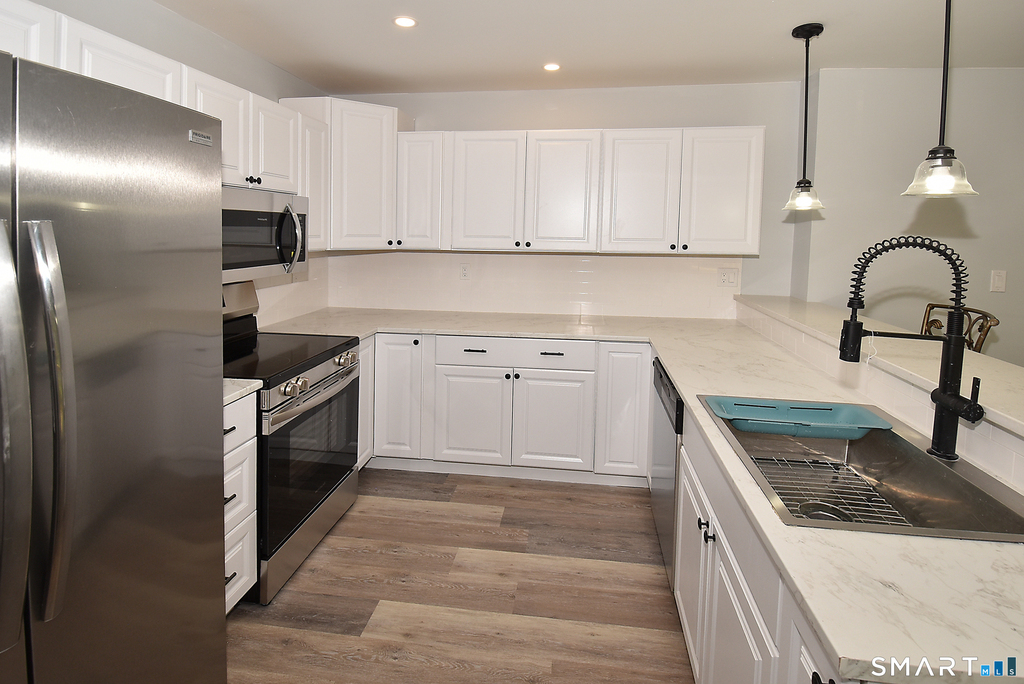 265 B Lincoln Street - Photo 5