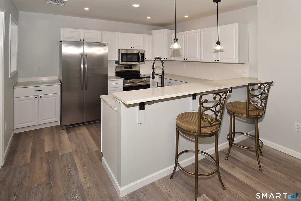 265 B Lincoln Street - Photo 1