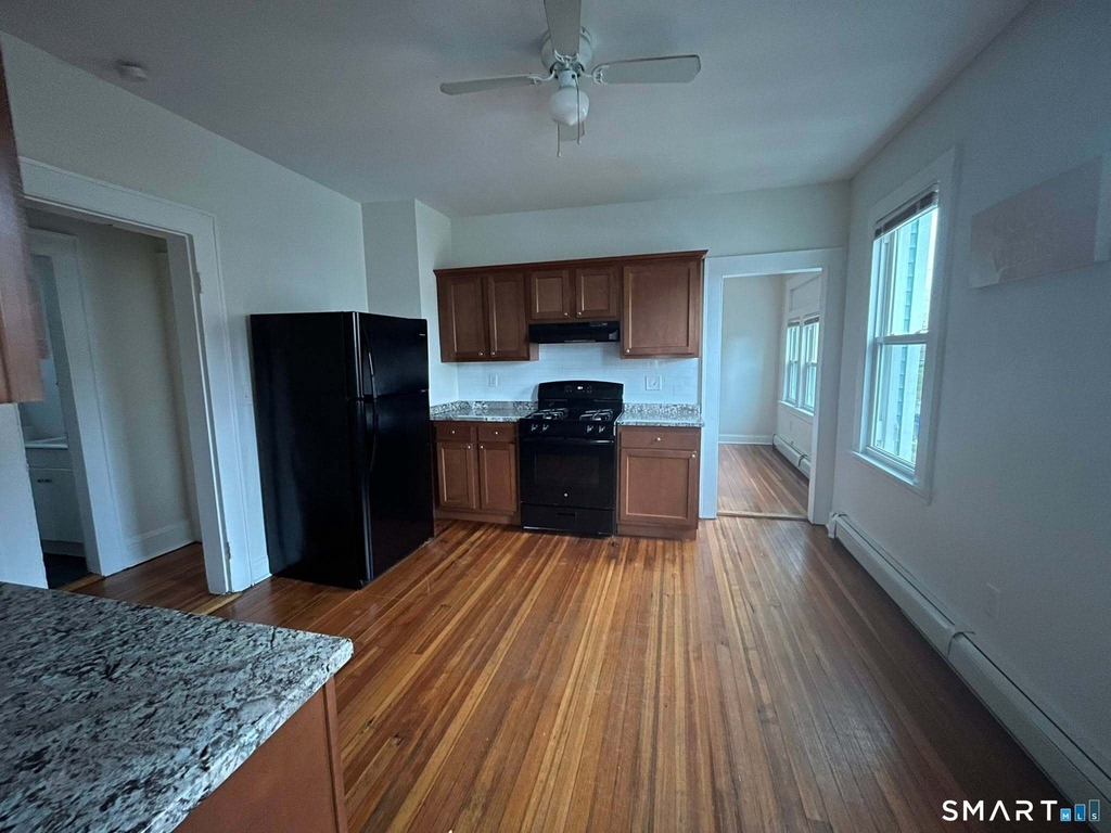 417 Willow Street - Photo 8