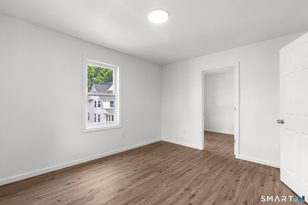 16 Arch Street - Photo 8
