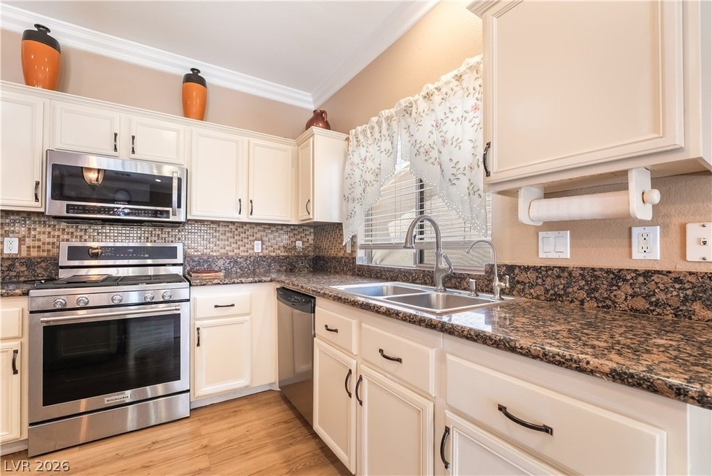 5910 Terra Grande Avenue - Photo 16