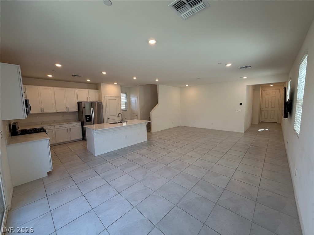 2562 Ofanto Street - Photo 2