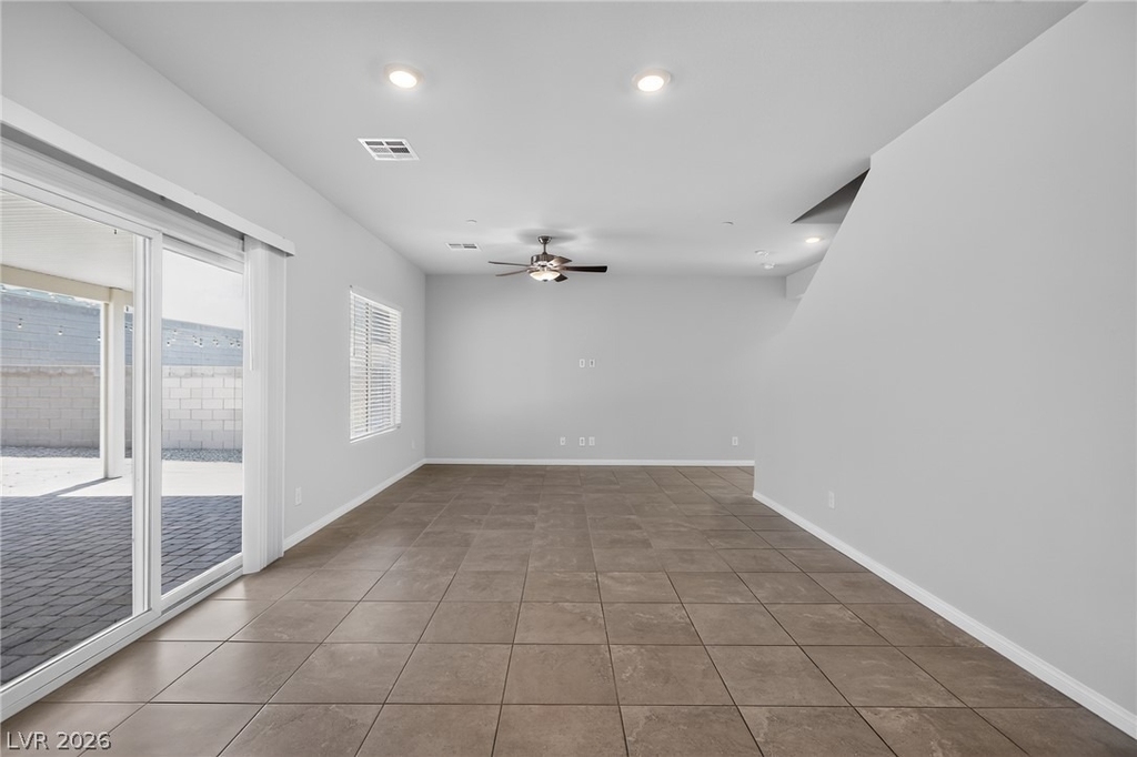 371 Scarlet Pine Court - Photo 3