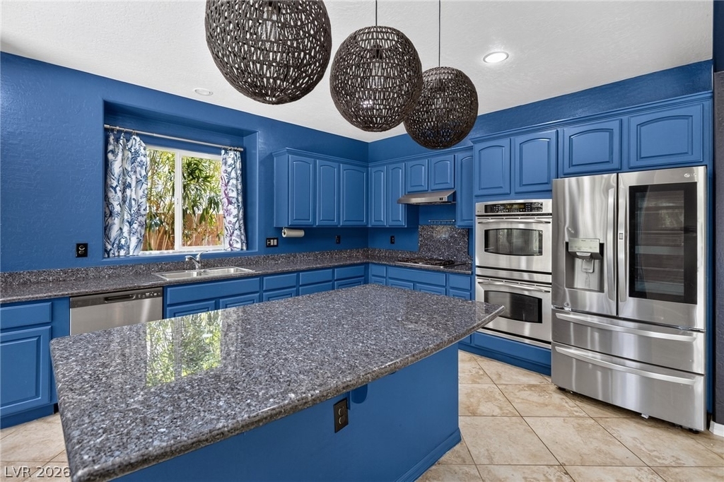 8606 Kennedy Heights Court - Photo 2
