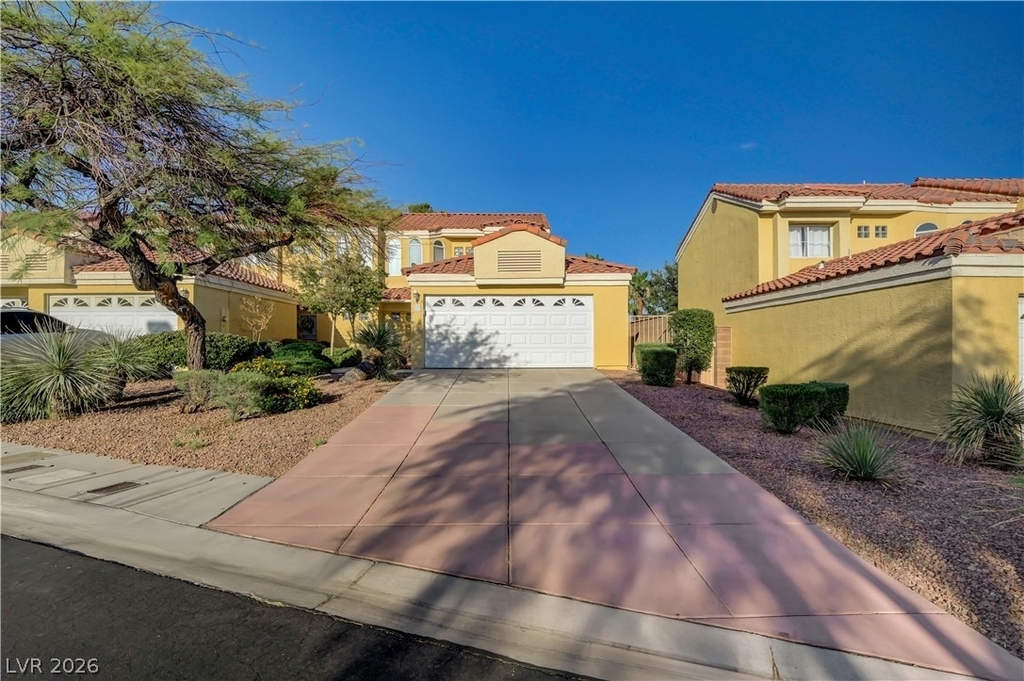 3538 Casa Real Way - Photo 0
