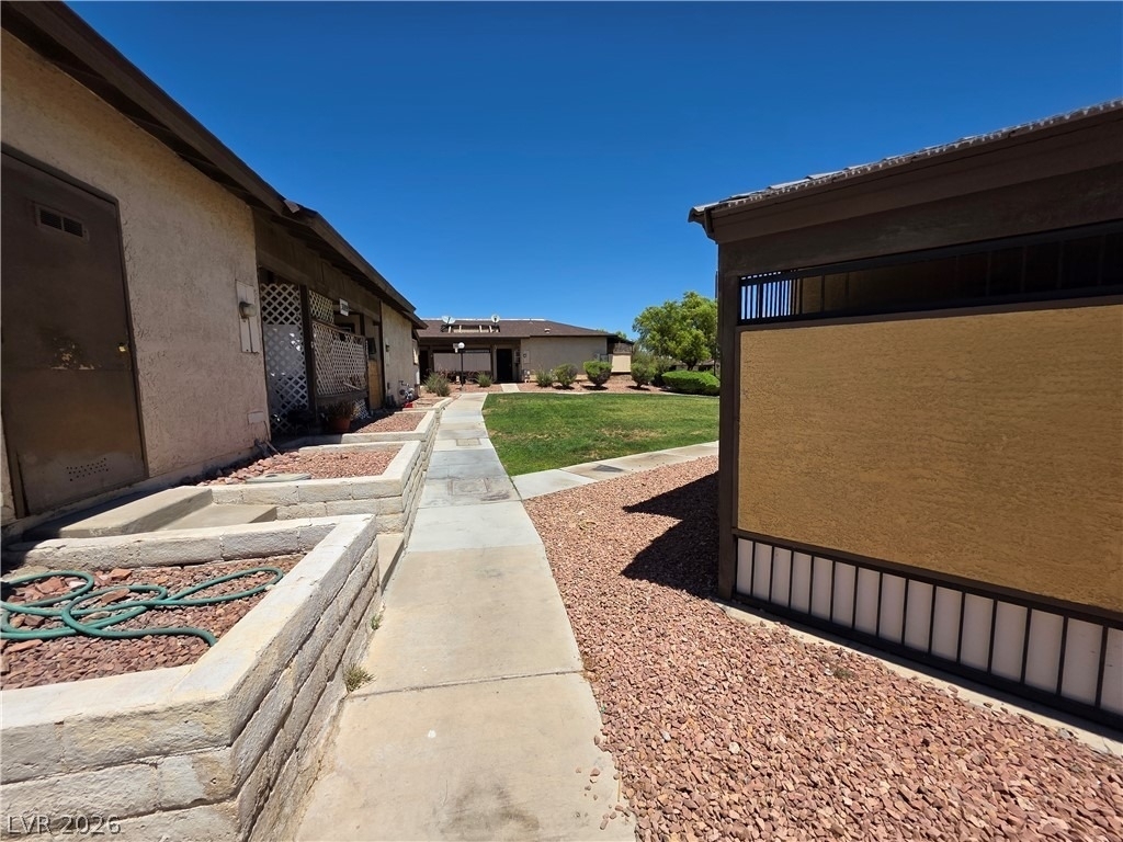 3009 Saint George Street - Photo 9