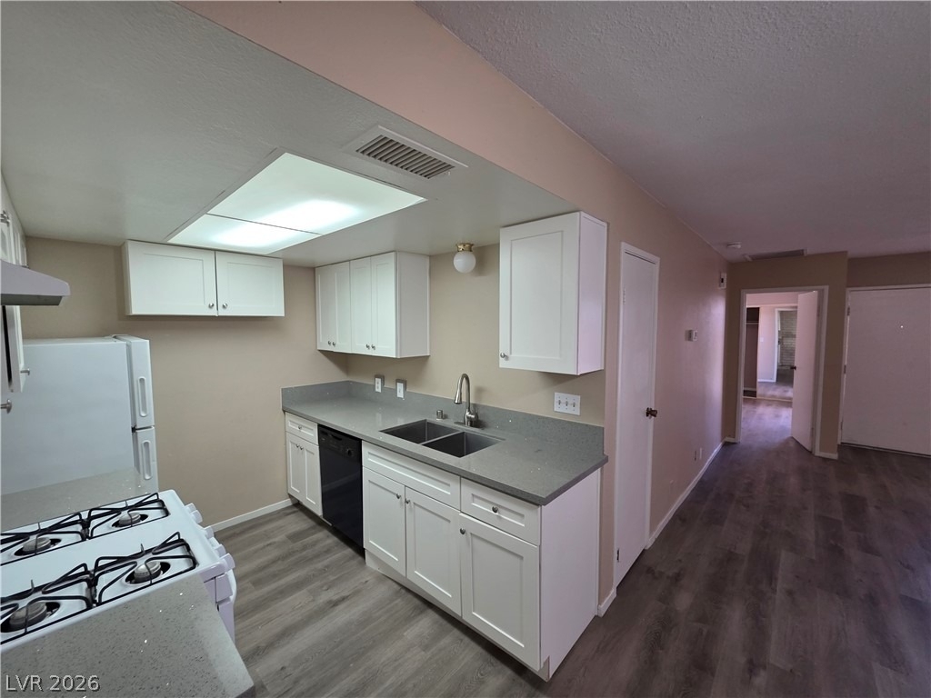 3009 Saint George Street - Photo 22