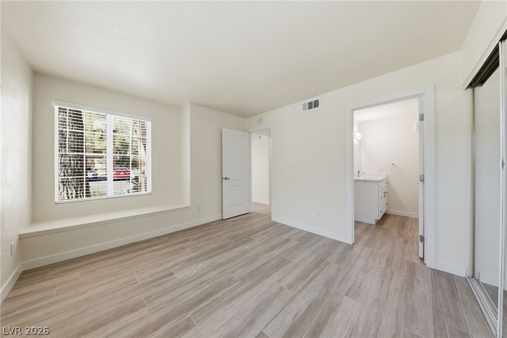 9325 W Desert Inn Road - Photo 7