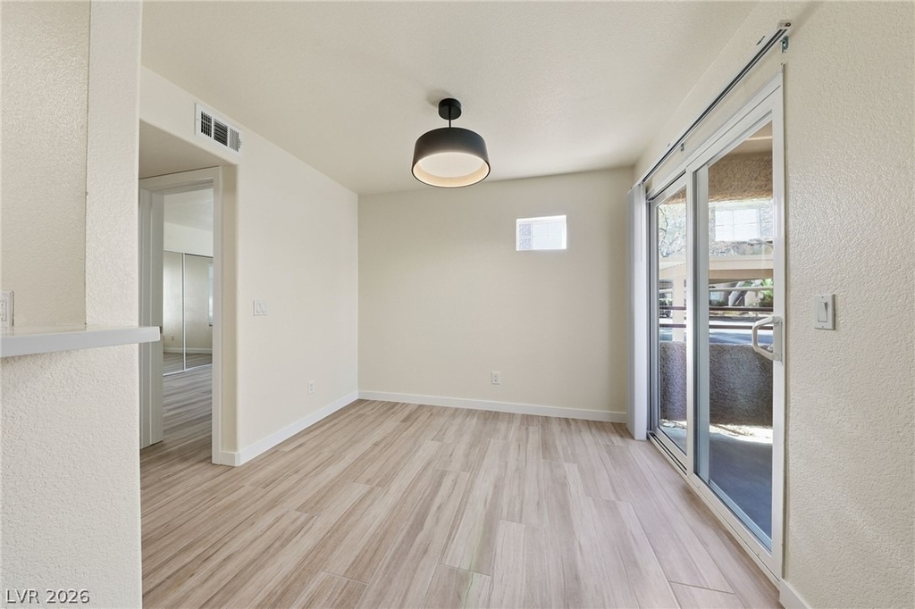 9325 W Desert Inn Road - Photo 5