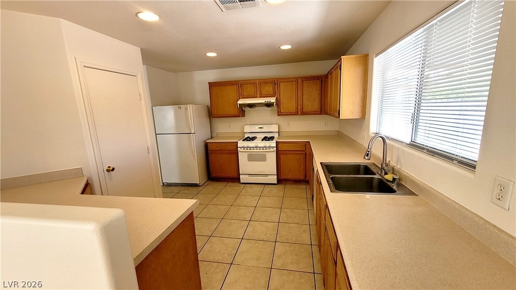 5745 W Dewey Drive - Photo 6