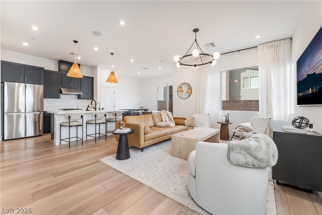 3192 Vittoria Avenue - Photo 3