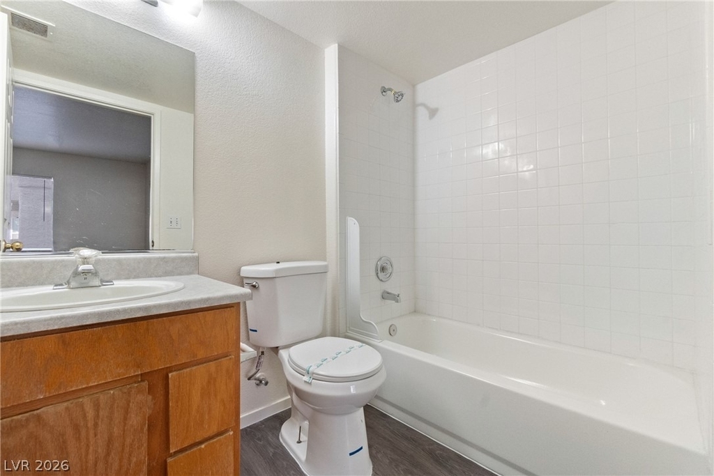 2200 Benmore Street - Photo 11