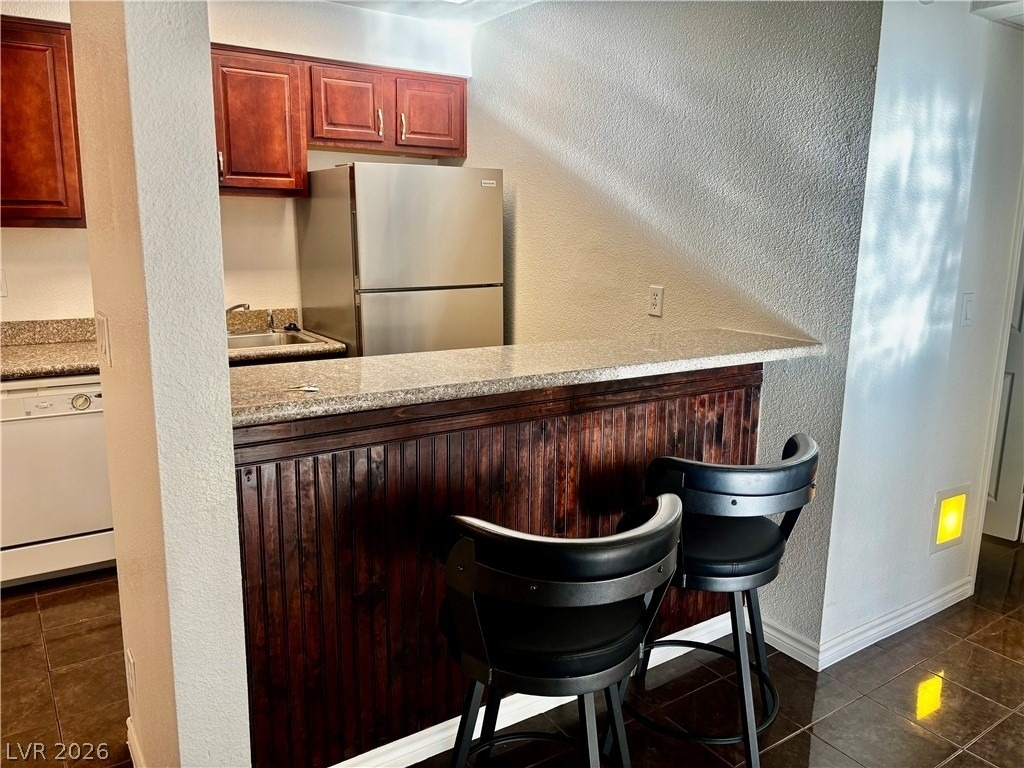5044 River Glen Drive - Photo 12