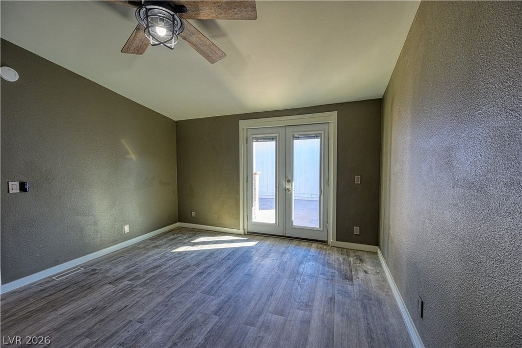 5581 Wheatfield Drive - Photo 5